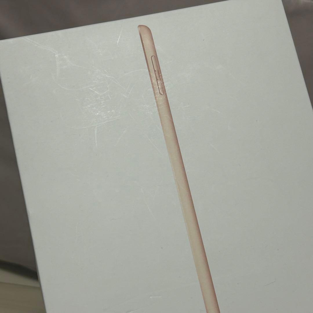 Apple iPad 第6世代 Wi-Fi+Cellular 32GB ゴールド