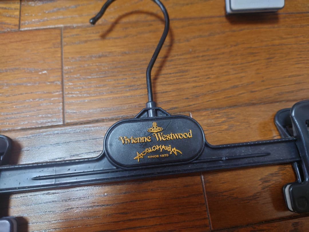 Vivienne Westwood 衣類ハンガー 16本セット