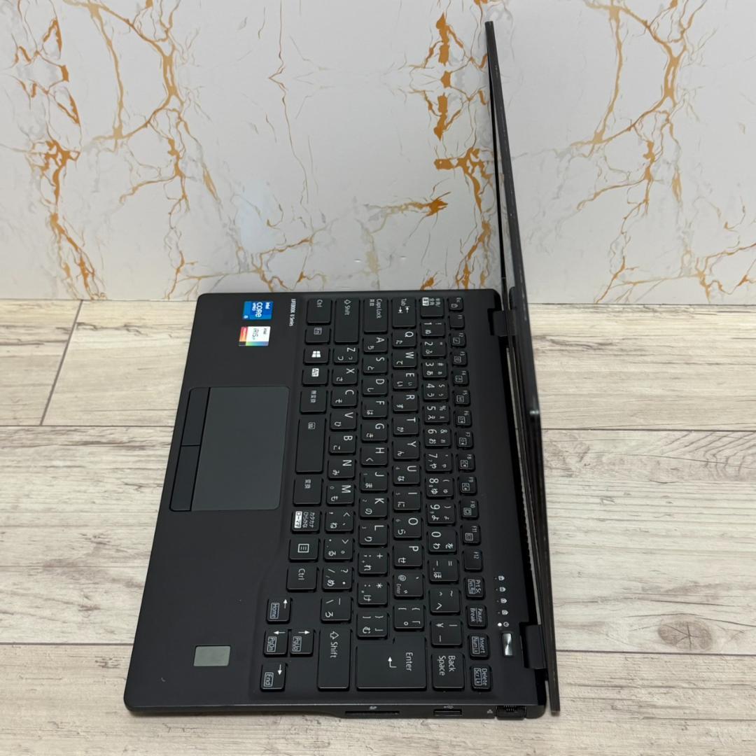 FUJITU ノートPC 第11世代 i5/8GB/256GB オフィス付き