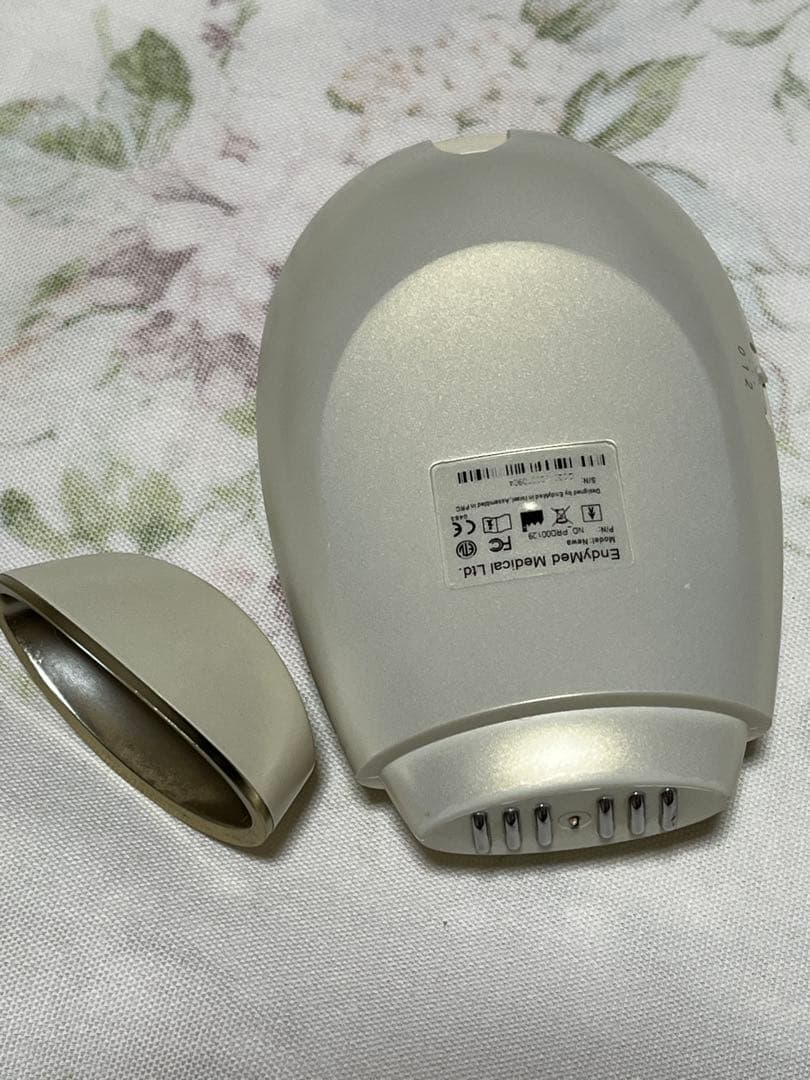 NEWA 美顔器 ゴールド 充電器付き
