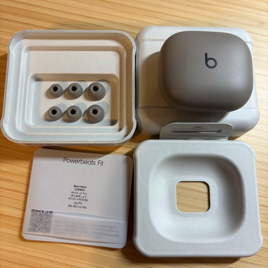 新品同様 Powerbeats Fit ワイヤレスワークアウトイヤフォン グレイ