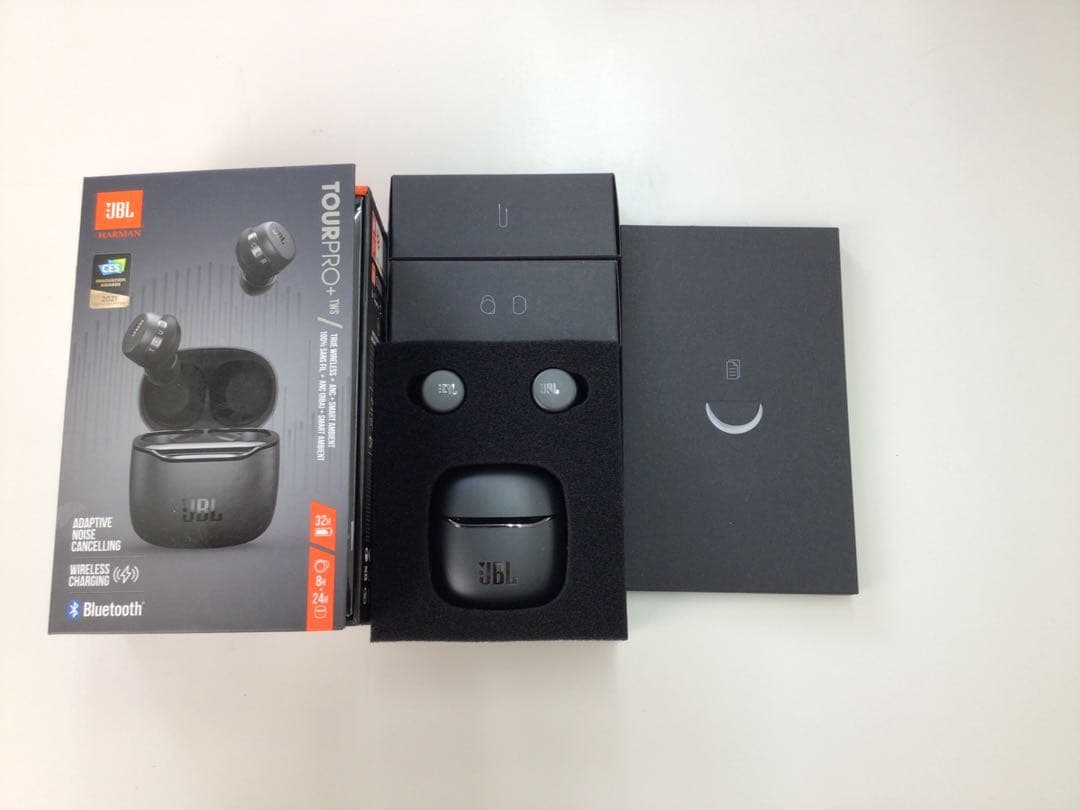 JBL TOUR ONE M2 ワイヤレスイヤホン