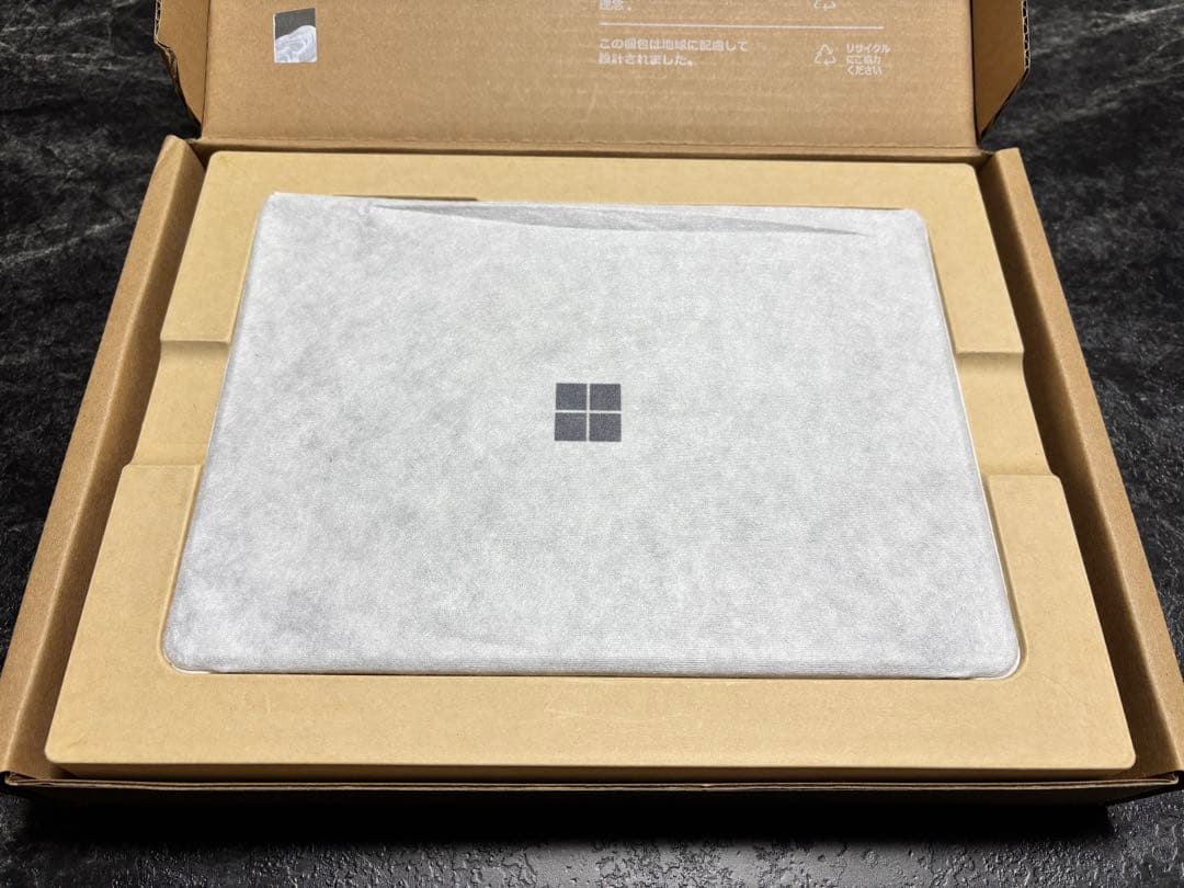 新品未使用　Surface Go 4 8GB/256GB プラチナム