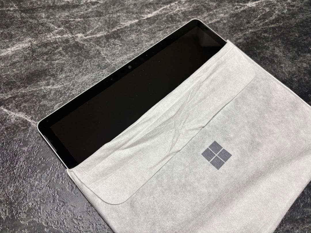 新品未使用　Surface Go 4 8GB/256GB プラチナム