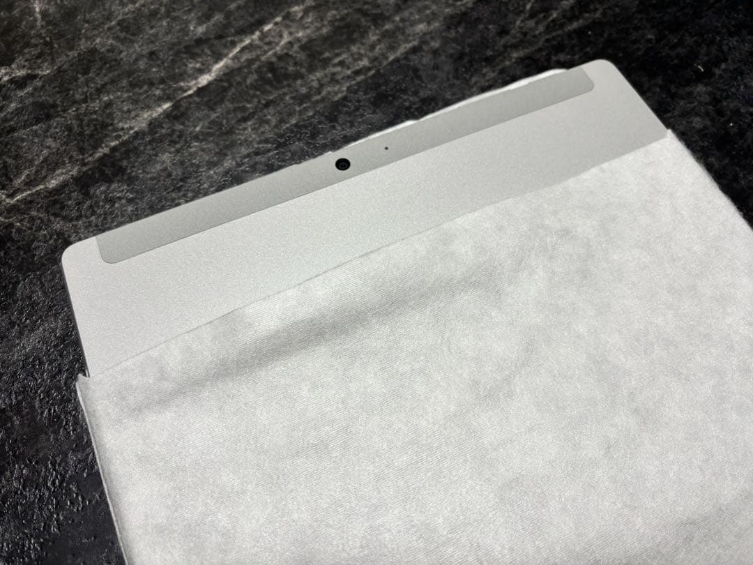 新品未使用　Surface Go 4 8GB/256GB プラチナム