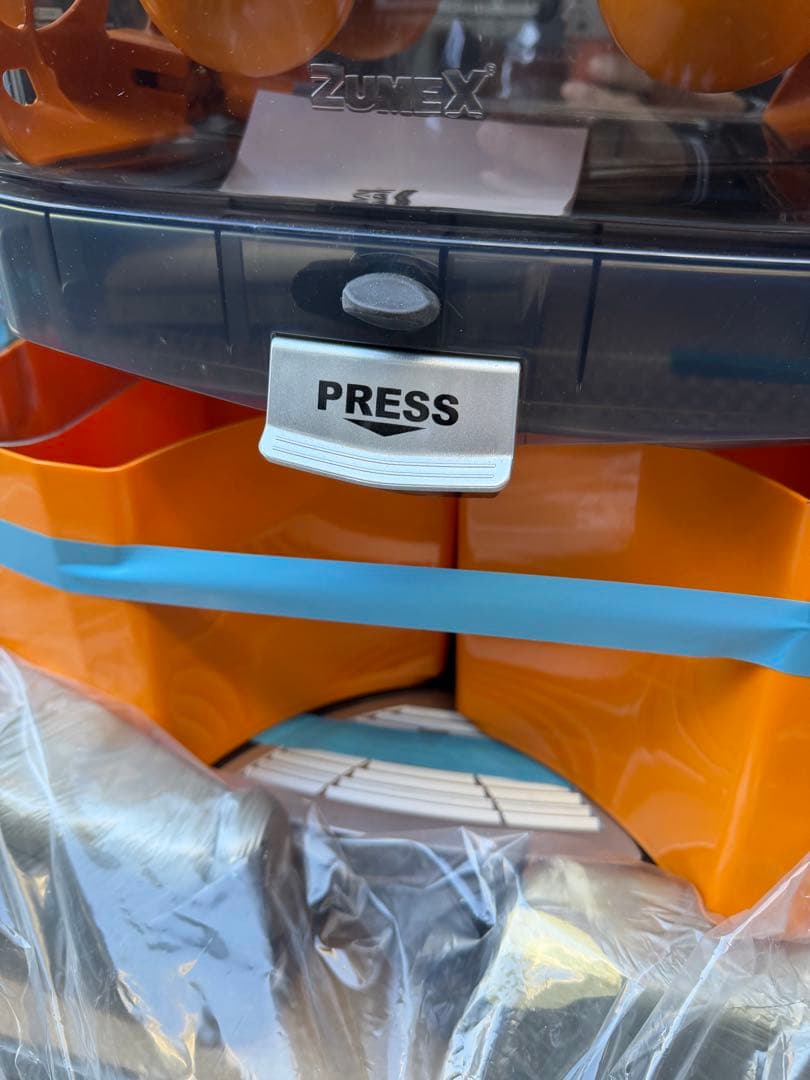 【未使用】ZUMEX ズーメックス オレンジジューサー エッセンシャル・プロ