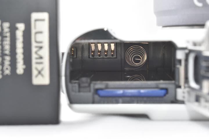 パナソニック PANASONIC LUMIX DMC-GF2 レンズキット