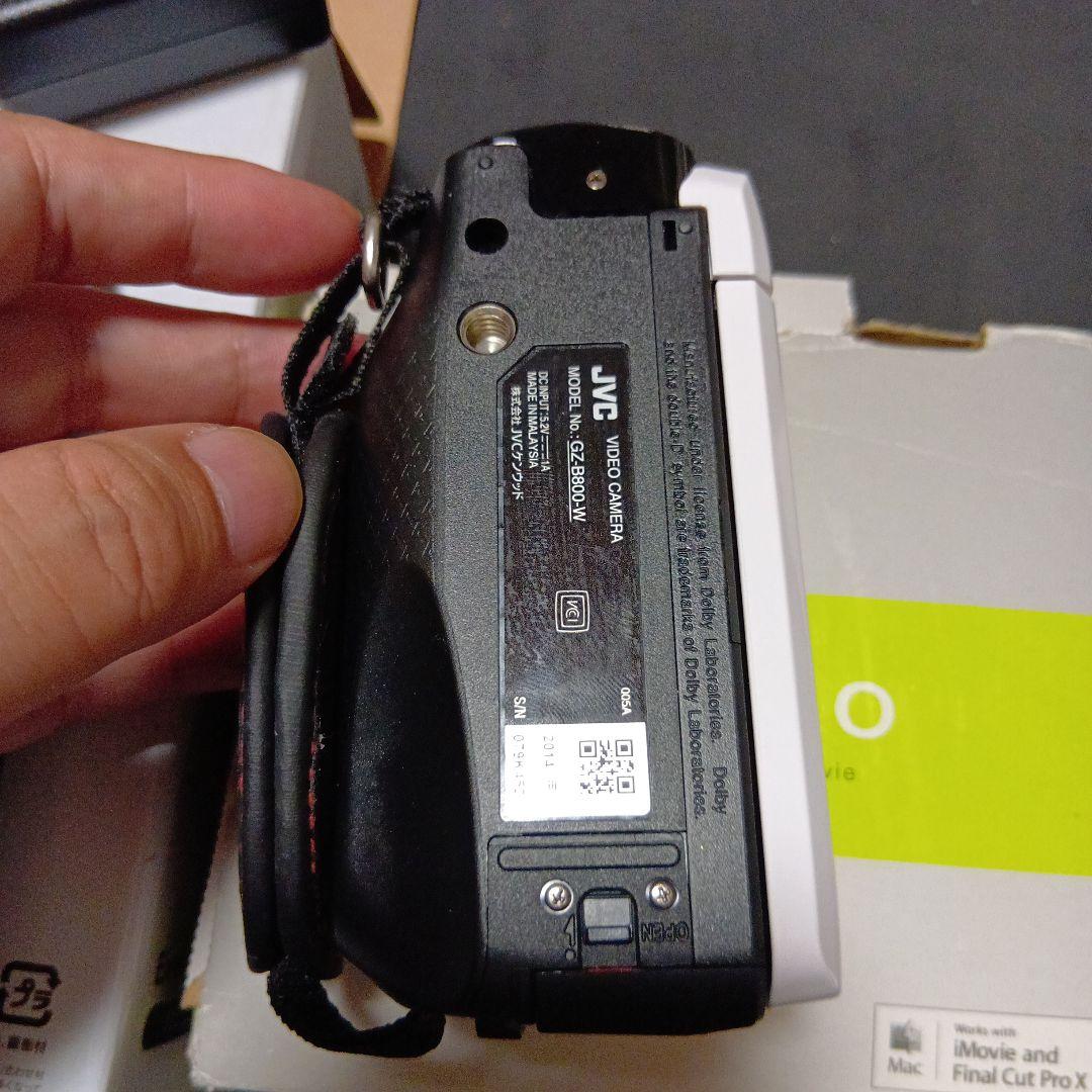 JVC Everio GZ-B800-W デジタル ビデオカメラ CU-BD5