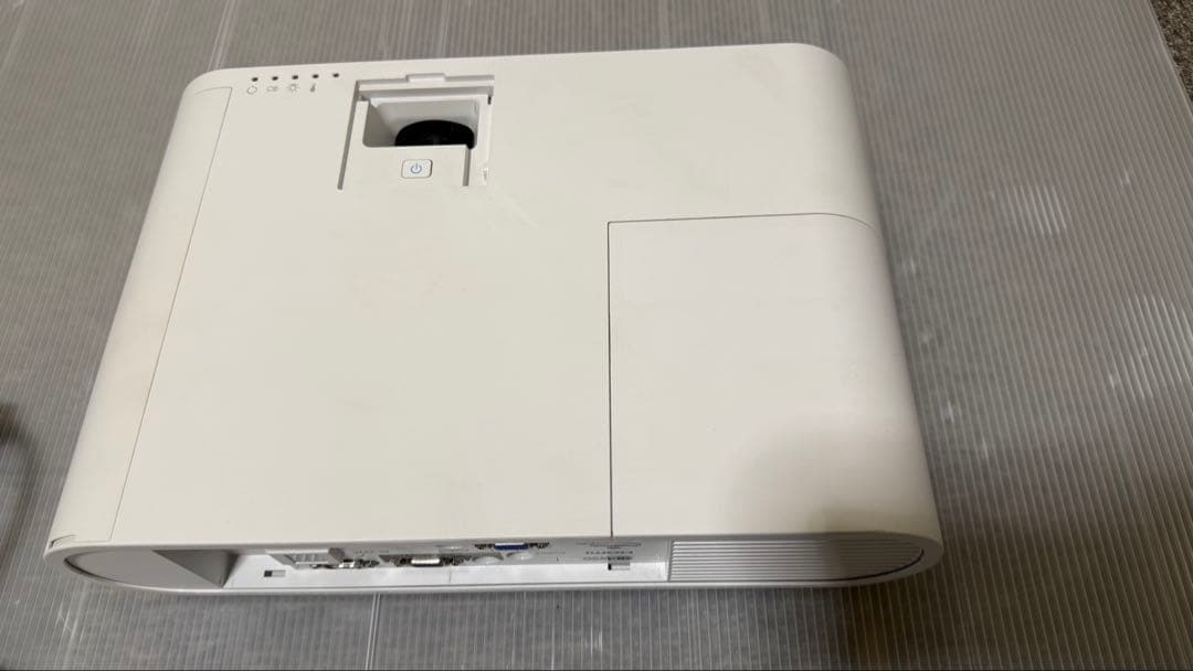Epson EB-W50プロジェクター本体