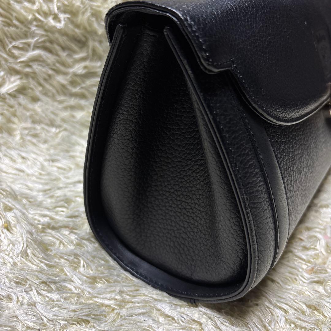 Burberrys フォーマル ハンドバッグ 筒形 ノバチェック 黒 ブラック