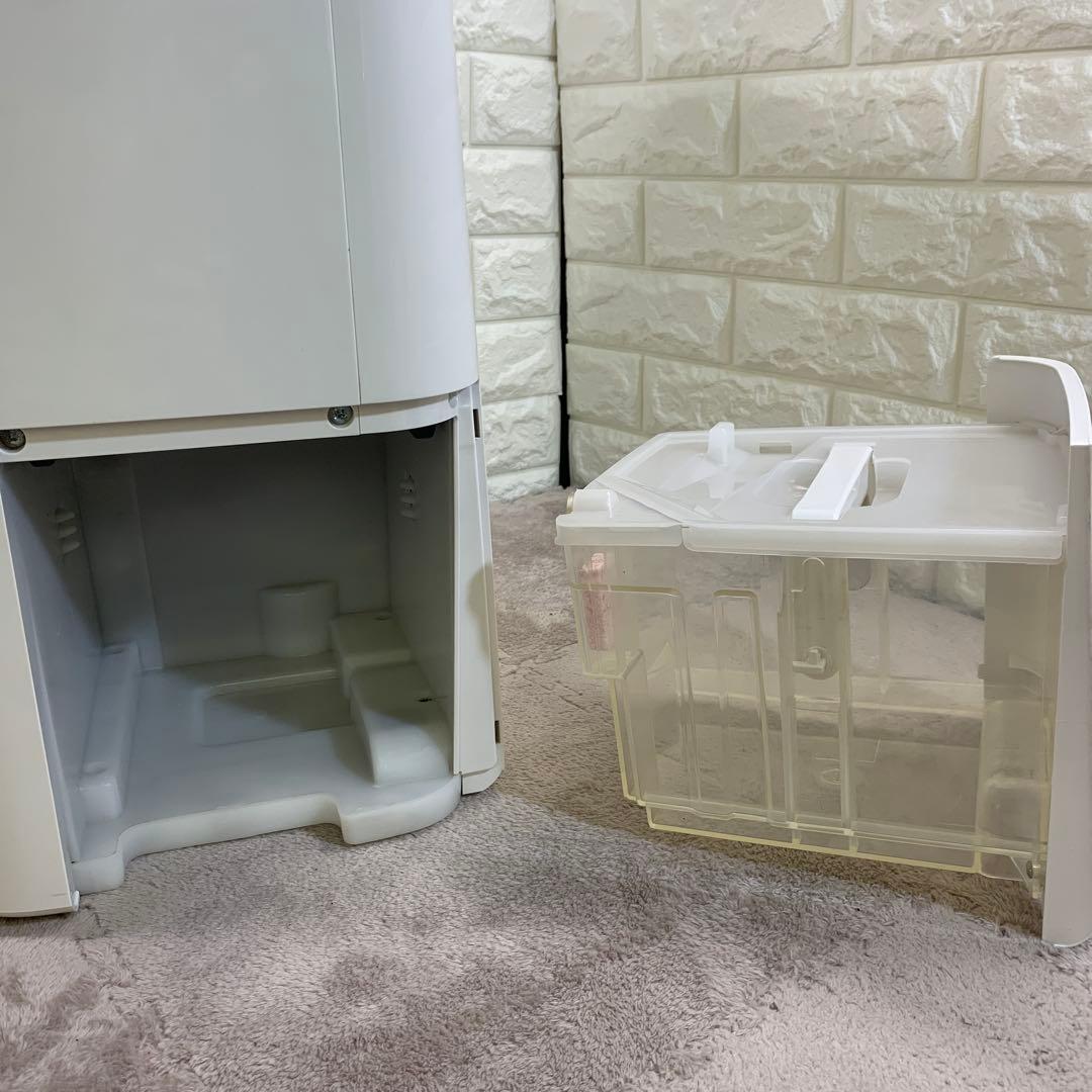 SHARP 空気清浄除湿機 CV-EF120-W 2016年製