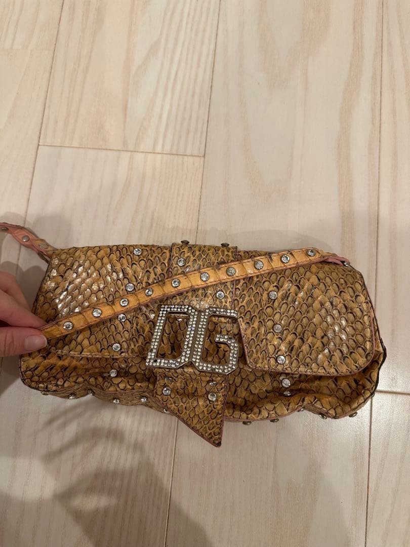 DOLCE&GABBANA パイソンレザーハンドバッグ