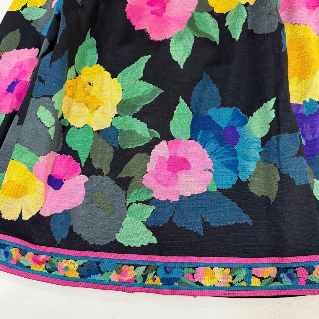 希少✨レオナール✨シルク100%花柄テーラードジャケット（M）ブラック　肩パット