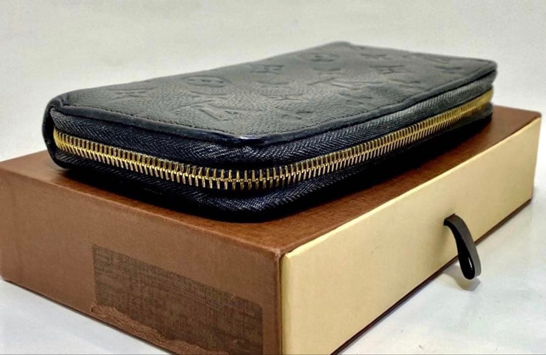 そ*ら様 300円スタート 【美品】LOUIS VUITTON ネイビー 長財布