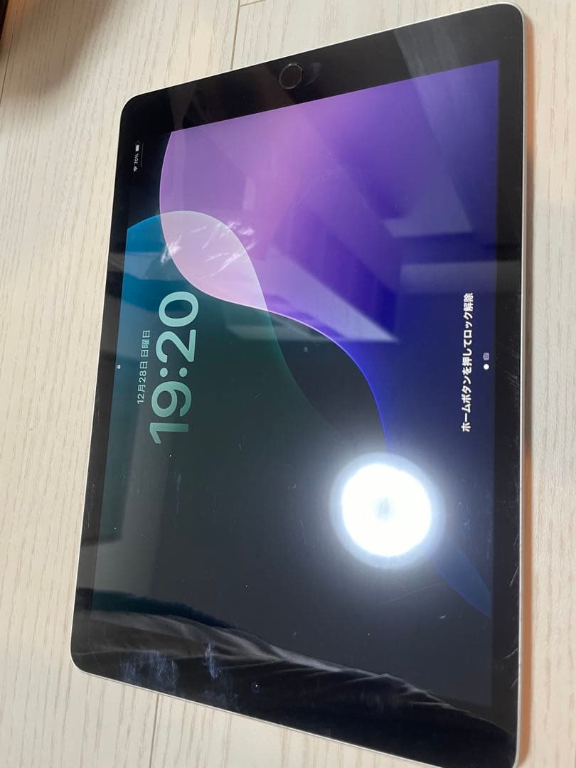 iPad本体(第９世代 64GB シルバー) スリーブケース（ネイビー）付き