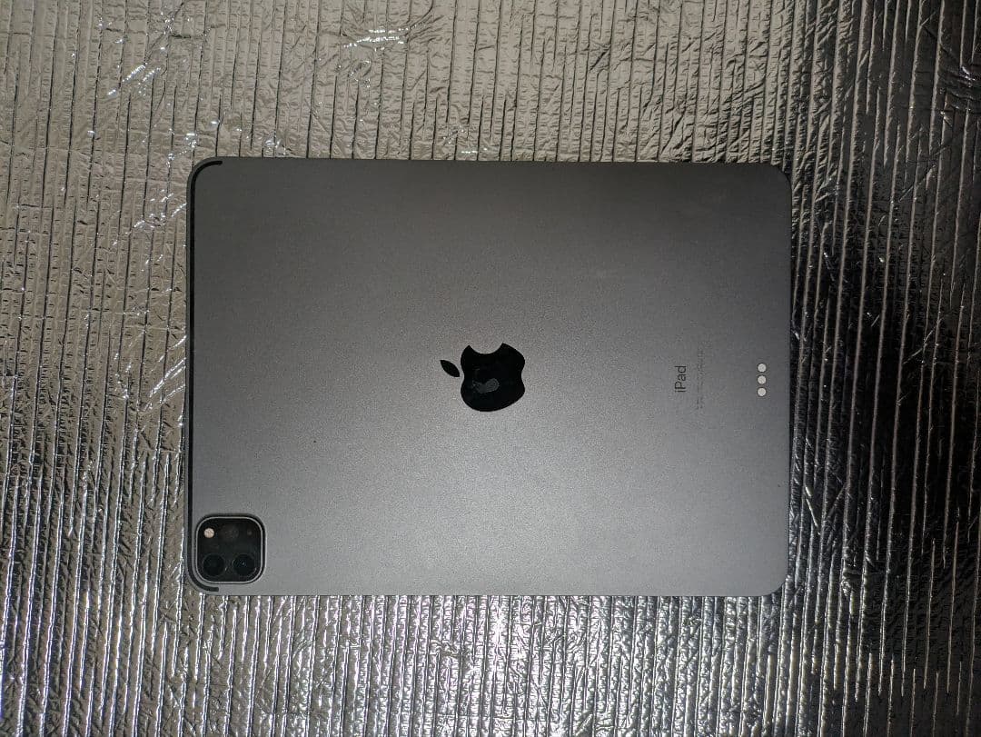 Apple iPad Pro 11インチ　第２世代 スペースグレー　※値下げ不可