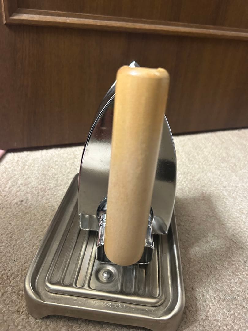 昭和 ダキイ式 アイロン 金属製 木製ハンドル