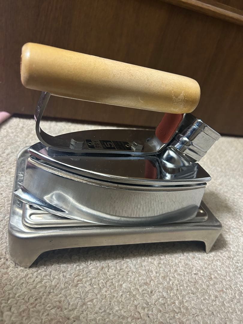 昭和 ダキイ式 アイロン 金属製 木製ハンドル