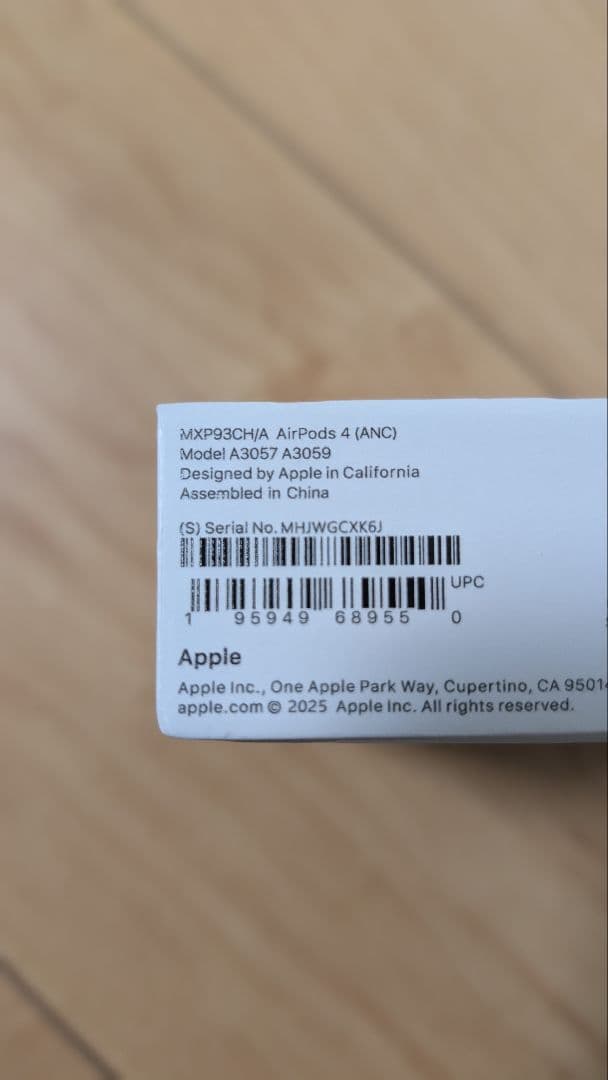 【アップル正規品】AirPods 4 ANC搭載モデル MXP93J/A