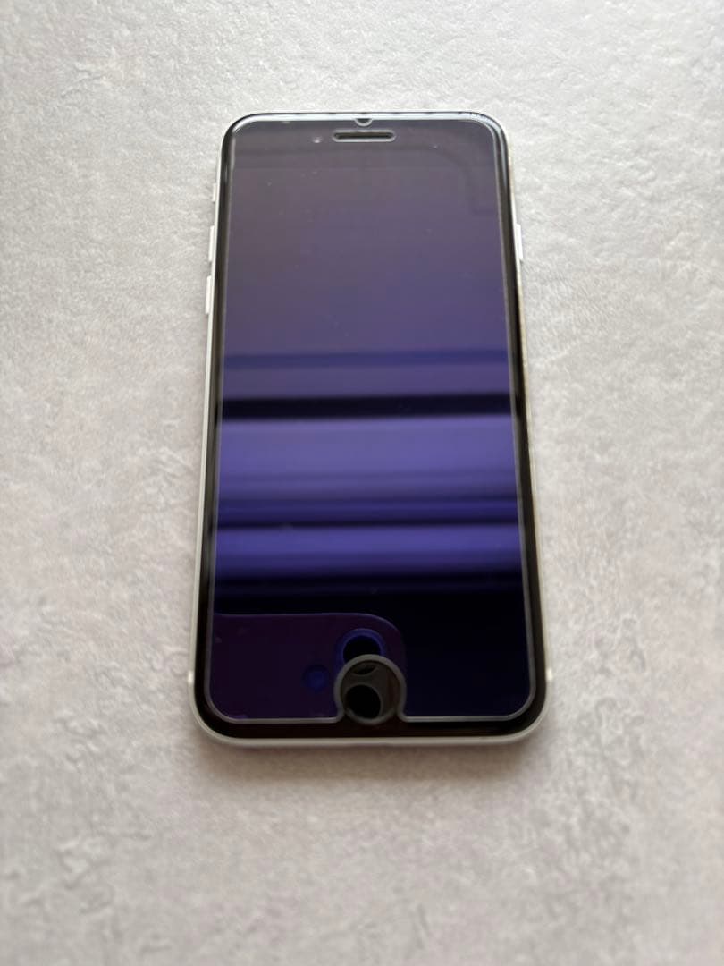 iPhone SE（第2世代）128GB ホワイト