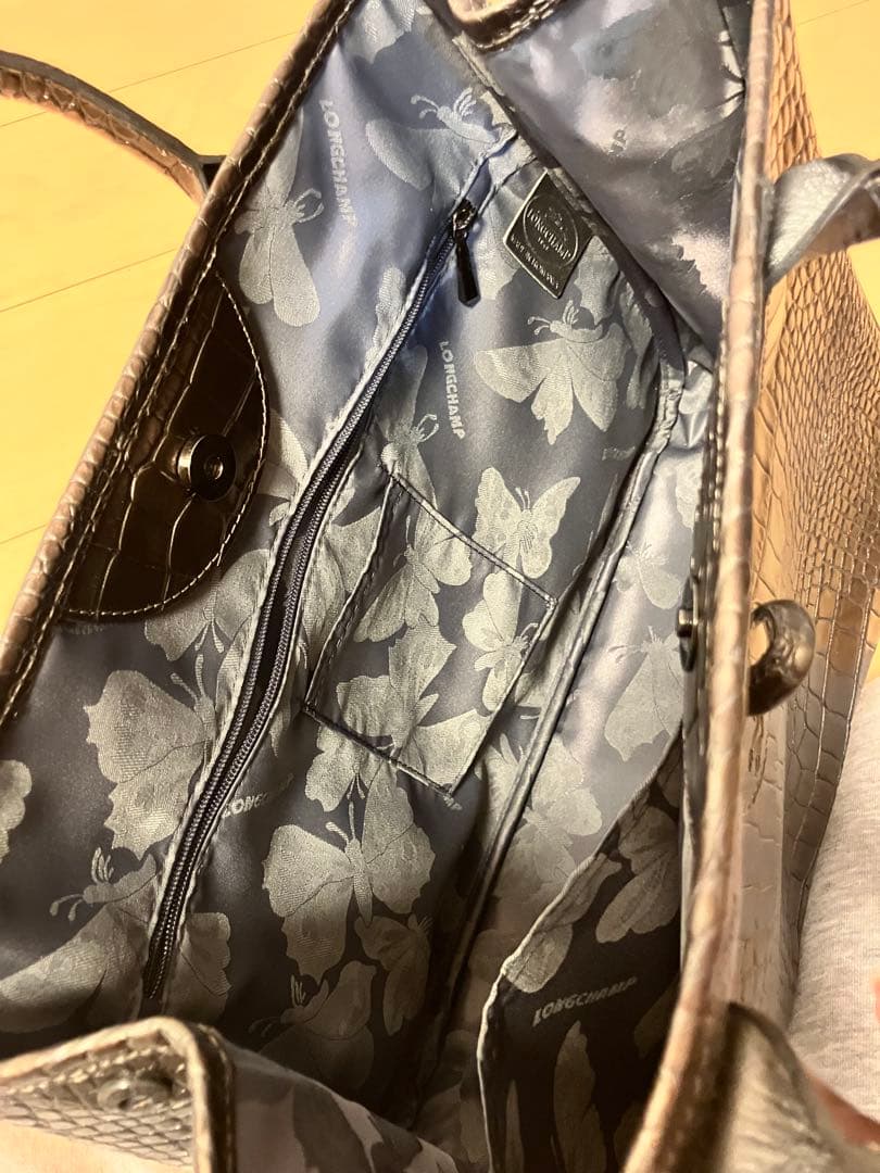 お値下げロンシャン ロゾ クロコ 定番の ラインに、牛革にクロコダイル風の型押し