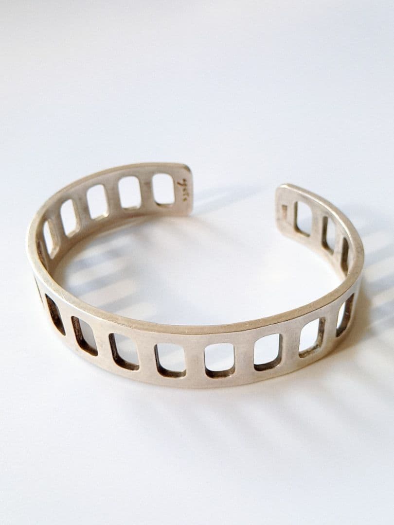 【希少】agete アガット シルバー925バングル男女兼用パンチング スクエア