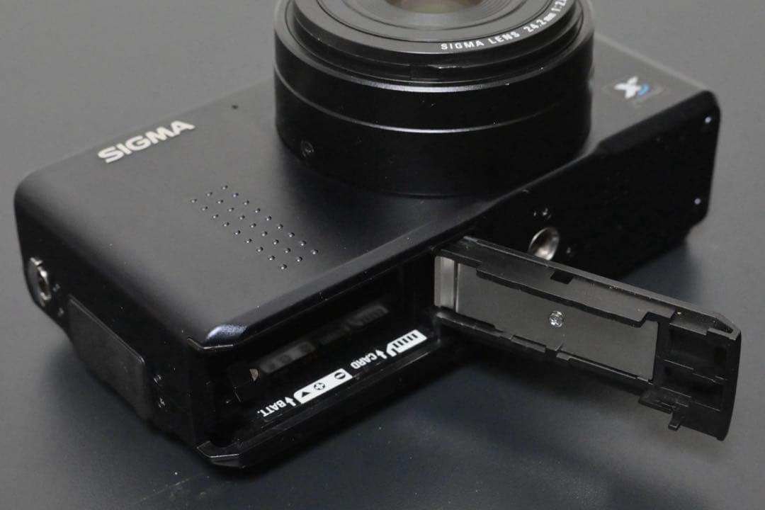 【良品】SIGMA DP2s（Foveonセンサー搭載コンデジ）作例あり
