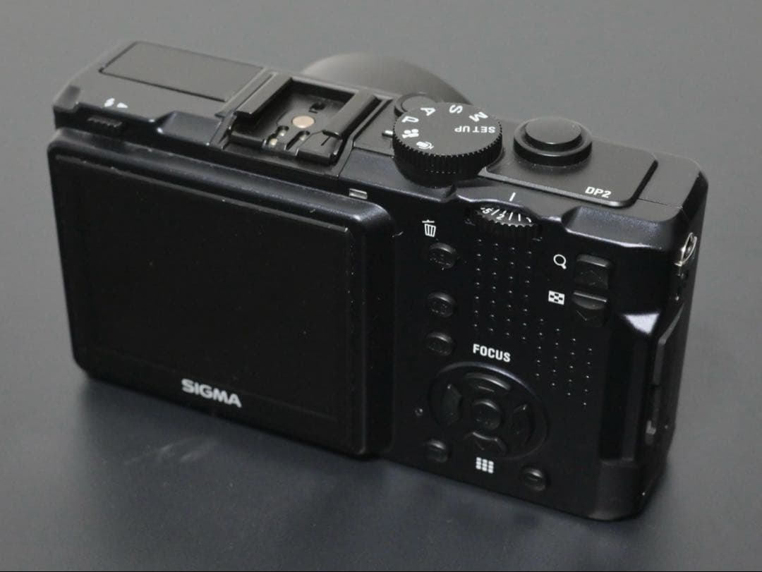 【良品】SIGMA DP2s（Foveonセンサー搭載コンデジ）作例あり