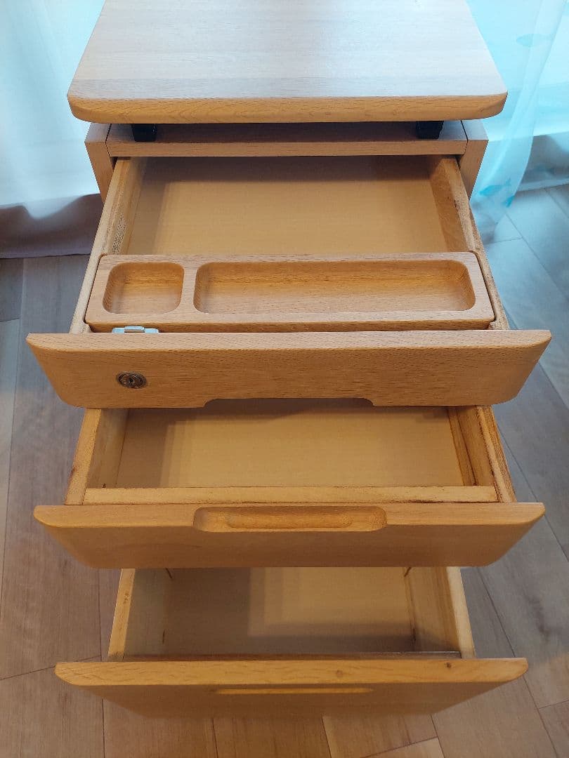 【まるもり】ITOKI学習机　国産楢材　引き取り希望(埼玉県)