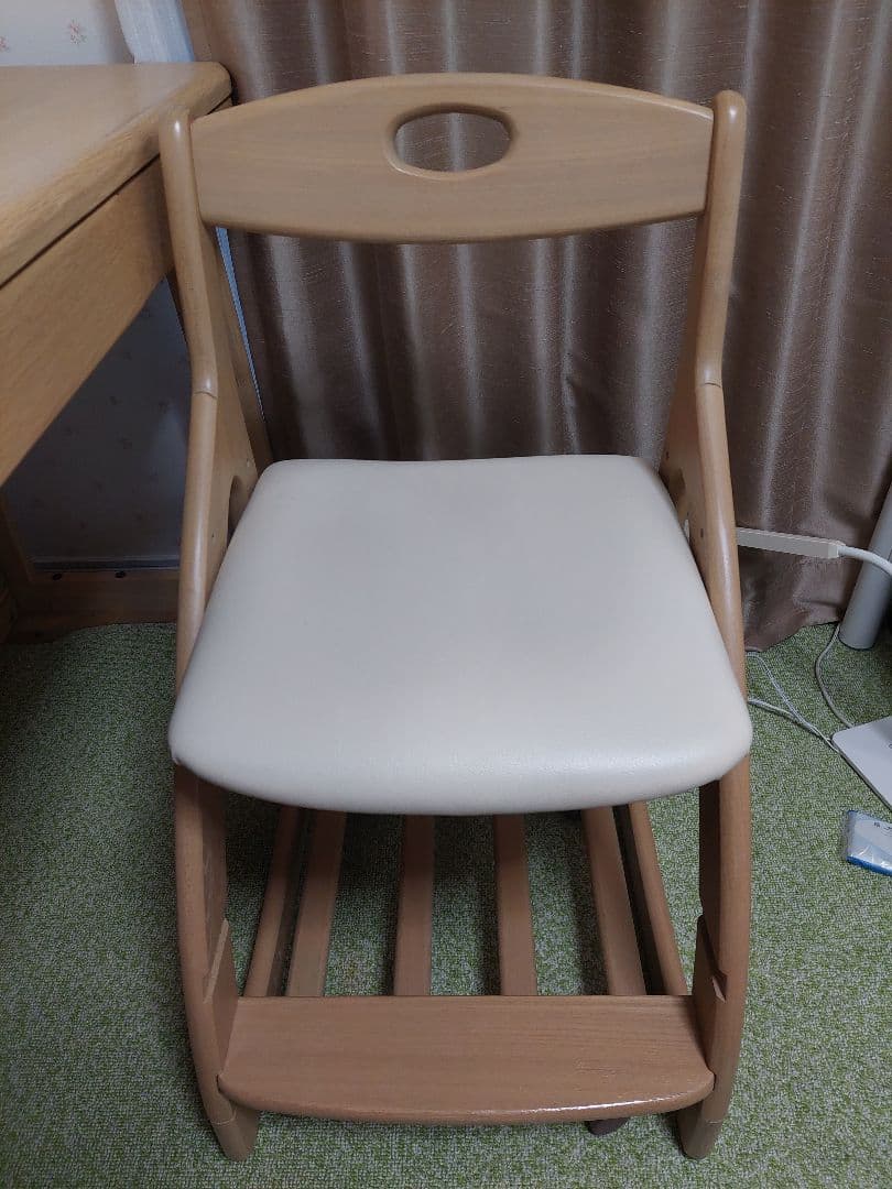 【まるもり】ITOKI学習机　国産楢材　引き取り希望(埼玉県)