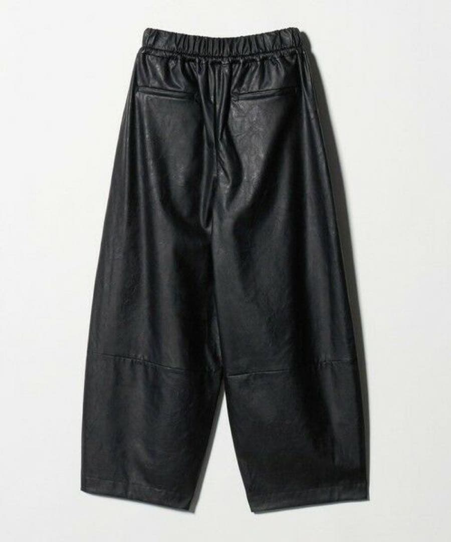 【早い者勝ち】美品【SACRA】レザーライク パンツ36