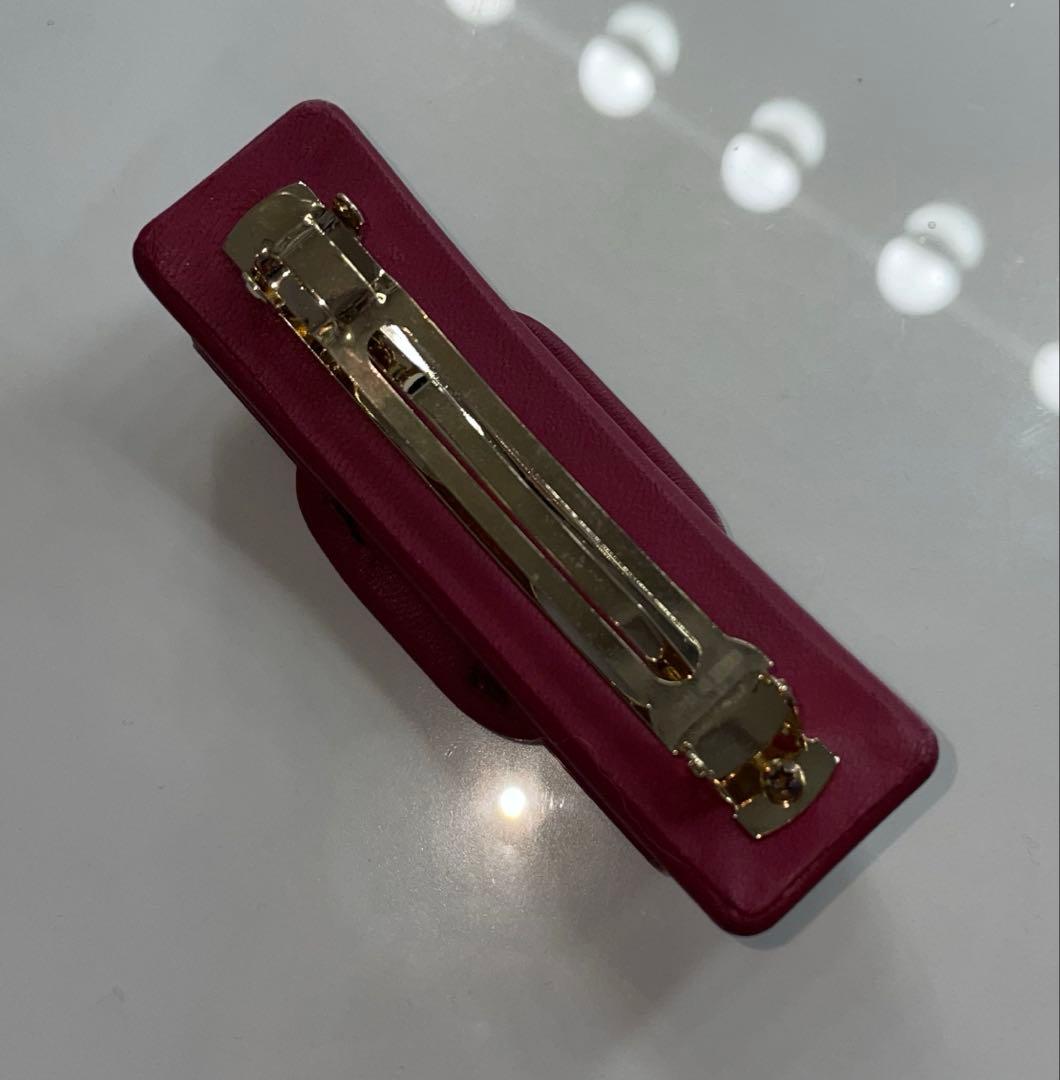 Ferragamo リボン バレッタ 赤