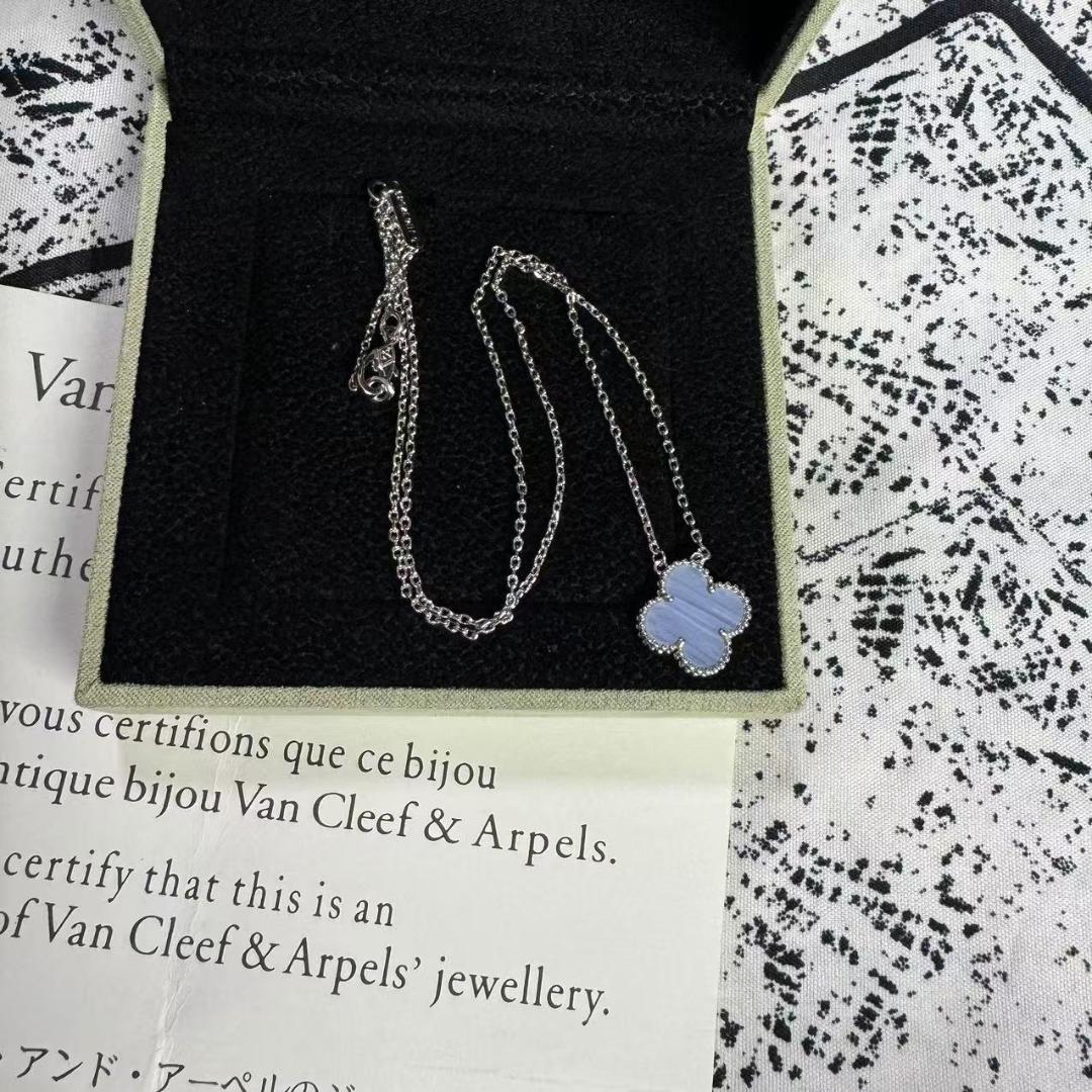 Van Cleef & Arpels 青 クローバーネックレス@2