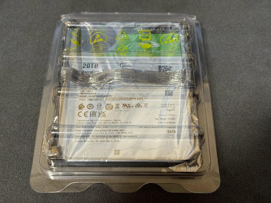 内蔵型ハードディスクドライブ Seagate ST20000DM001/EC