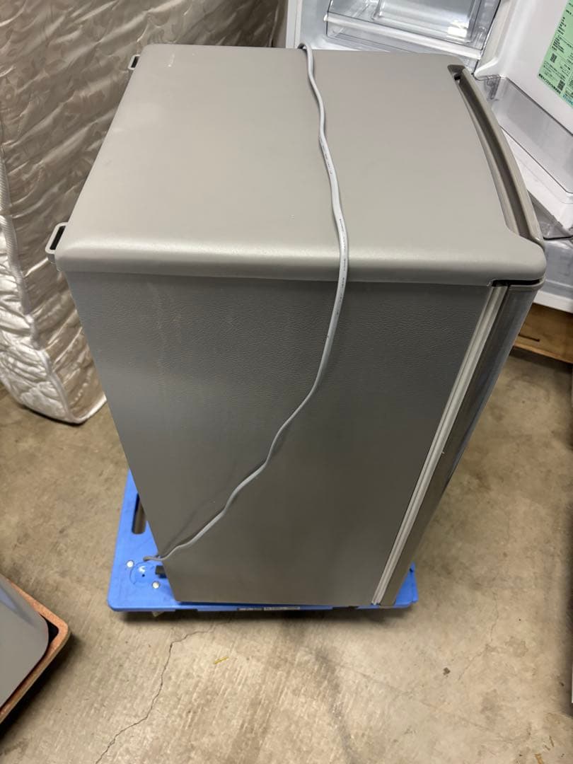 AQR-8K(S)2022年製　冷蔵庫女性オーナー