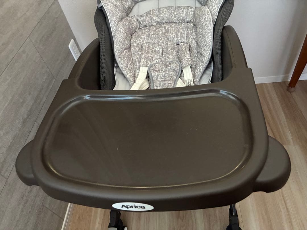 Aprica アップリカ　電動　ハイローチェア　ユラリズム　オートライト