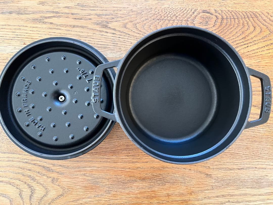 STAUB ブラック 20cm ピコココット