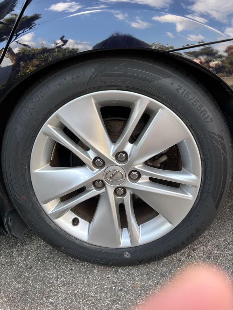 レクサスHS 純正17インチタイヤセット 発送1/25になります。