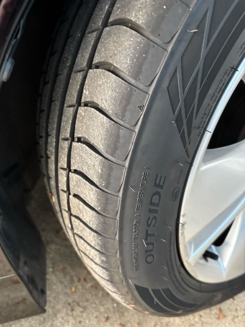 レクサスHS 純正17インチタイヤセット 発送1/25になります。