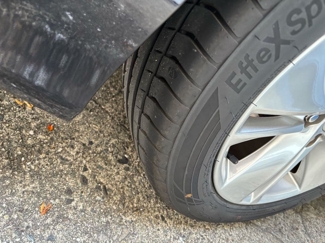 レクサスHS 純正17インチタイヤセット 発送1/25になります。