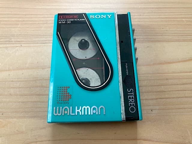 美品 高音質 整備済完全動作品 ソニー WM-30 グリーン 超レア色