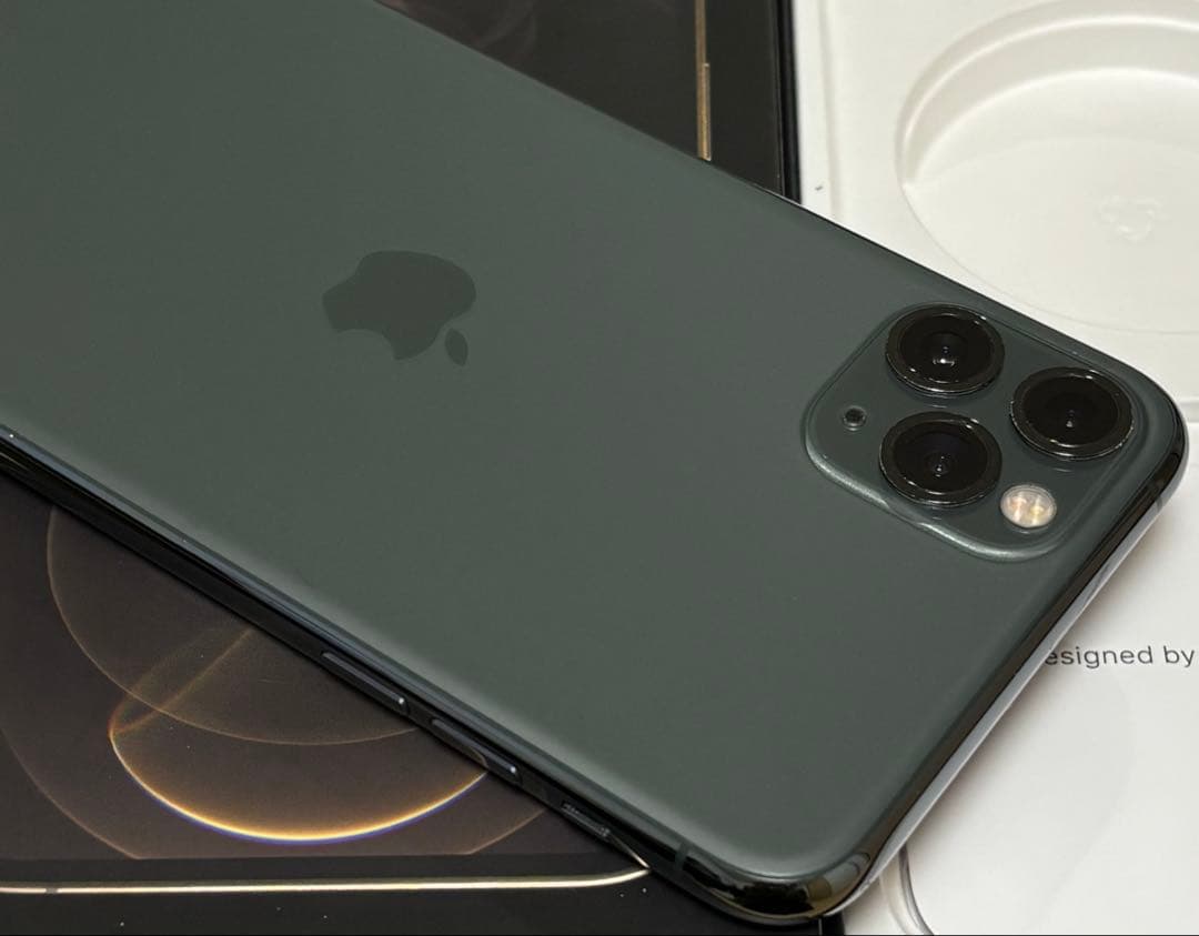 【美品】iPhone 11 PRO MAX 256GB ミッドナイトグリーン