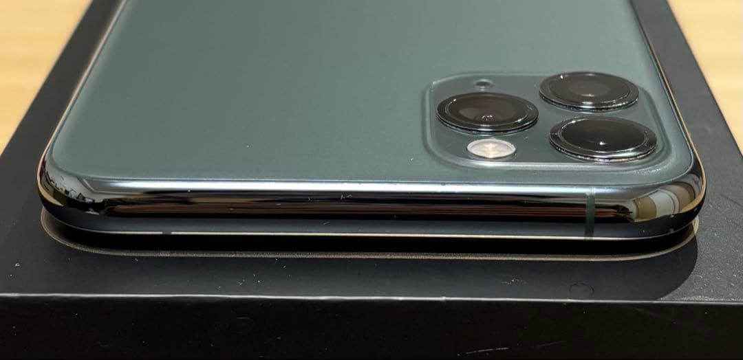 【美品】iPhone 11 PRO MAX 256GB ミッドナイトグリーン