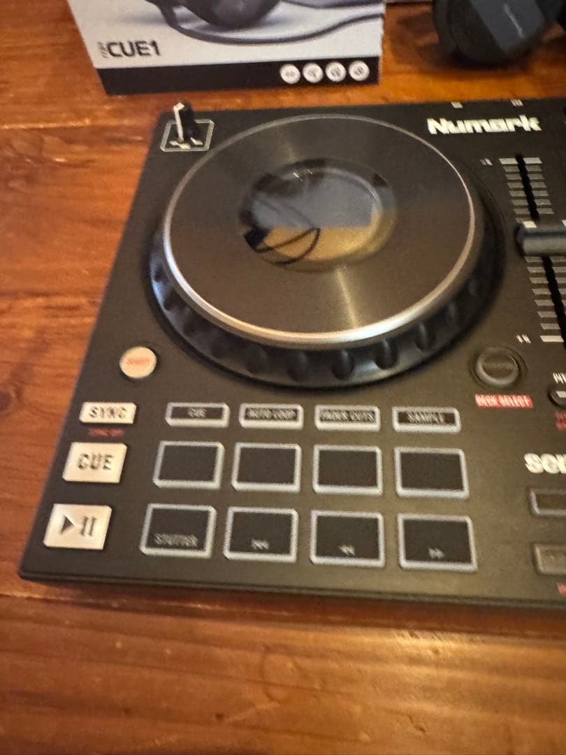 Numark Mixtrack Platinum FX ＋ HDJ-CUE1