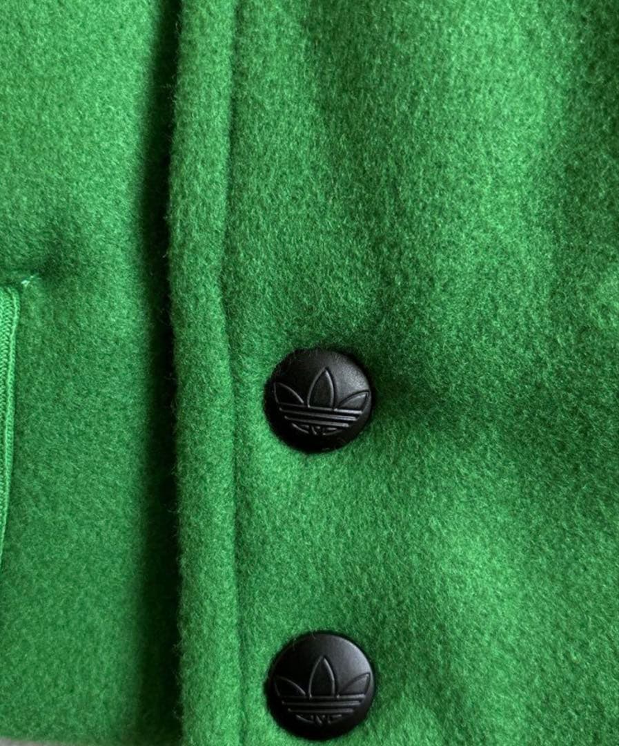 adidas グリーン スタジャン L