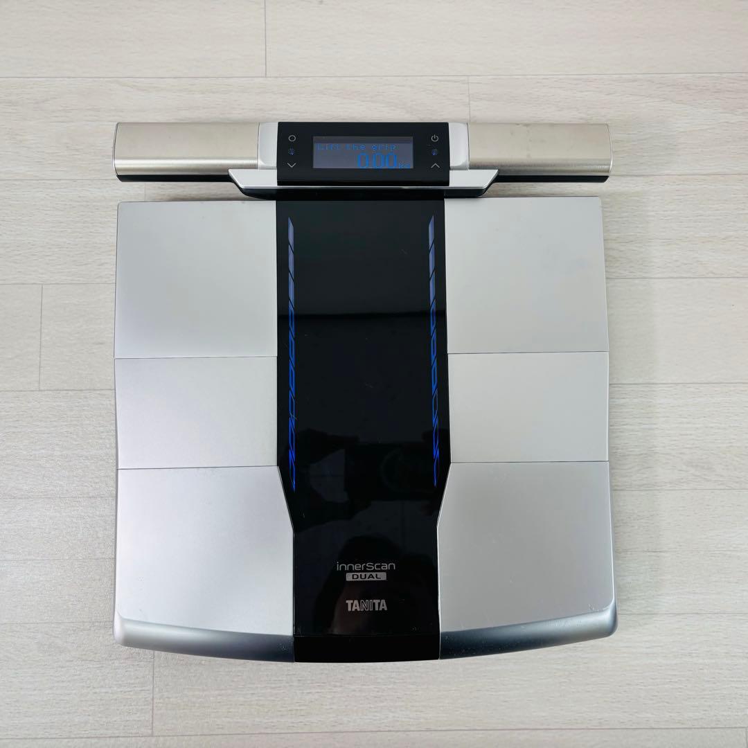 タニタ　RD-801 体重計　インナースキャン　デュアル 体組成計　2020年製