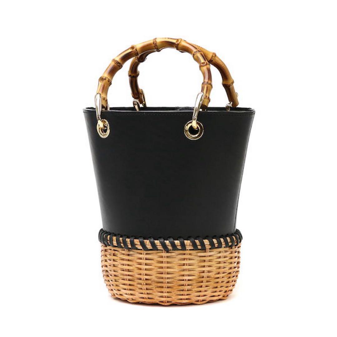 大幅値下げ！！【美品】ヴィオラドーロ　バケツ型黒合成皮革かごバッグ
