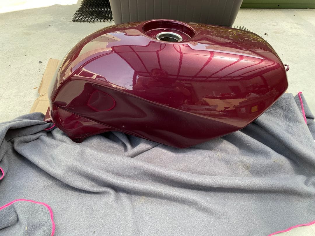 と*ー様 ブロス650、400ガソリンタンク