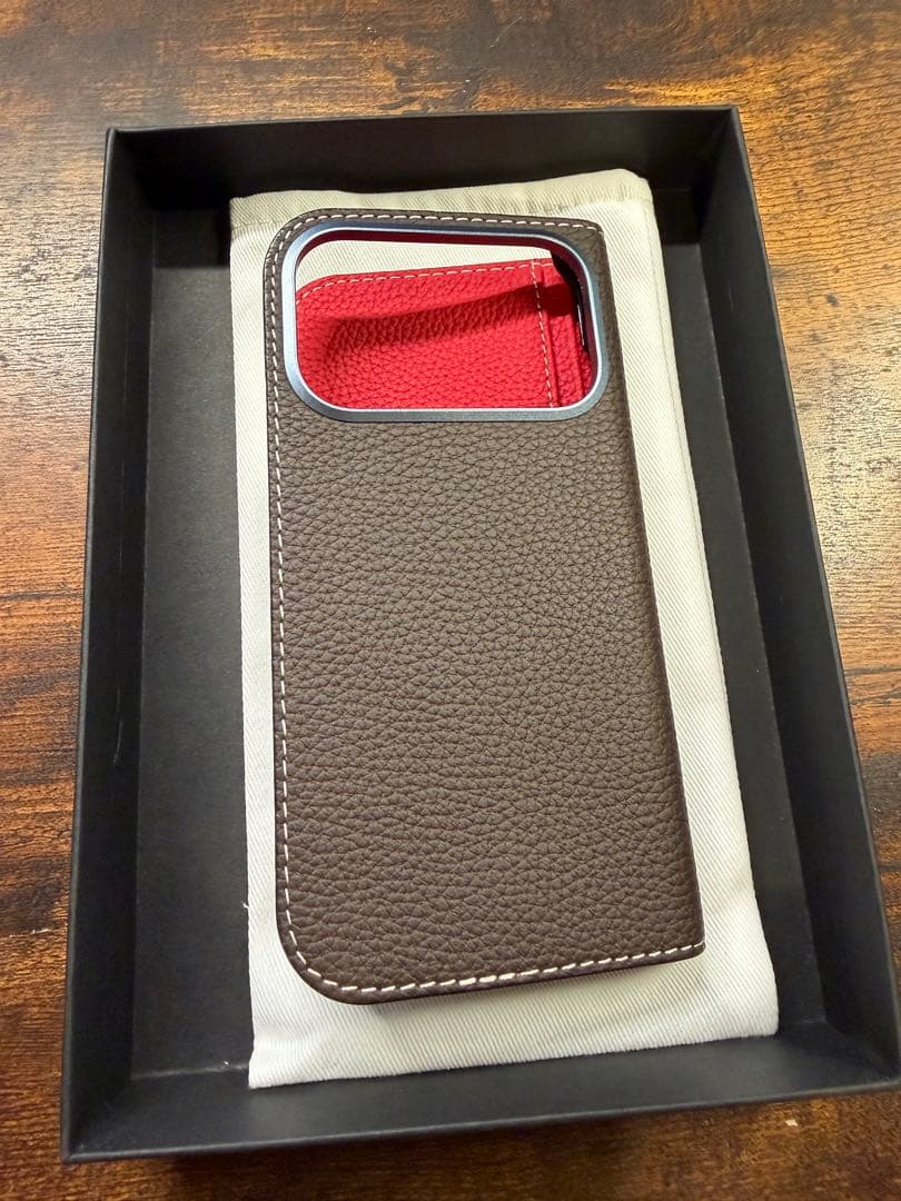 BONAVENTURA iPhone17pro チョコレートブラウン✖︎レッド