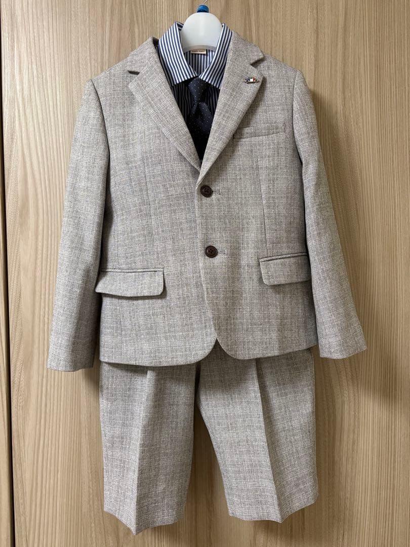 petit main プティマイン　スーツ 130 男の子
